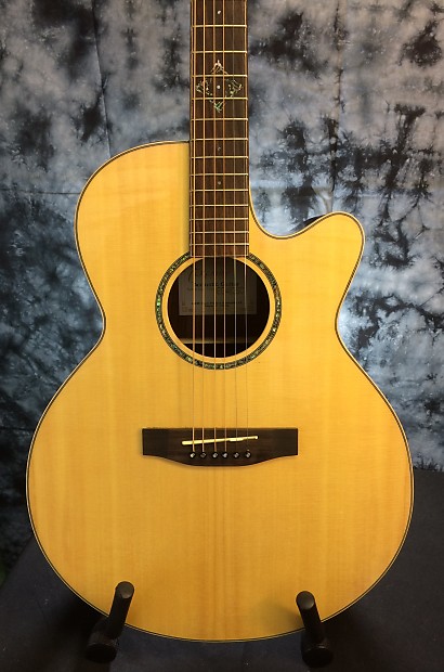 Takamine EG463SC NEX Natural Solid Spruce Top Rosewood Quilted Maple Back Acoustic Electric