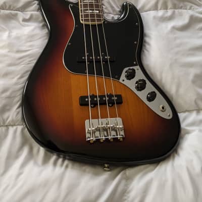 Fender Classic Series 70’s Jazz Bass MIM Made In Mexico 2010 Hipshot D-tuner incredible playing & sounding instrument image 3