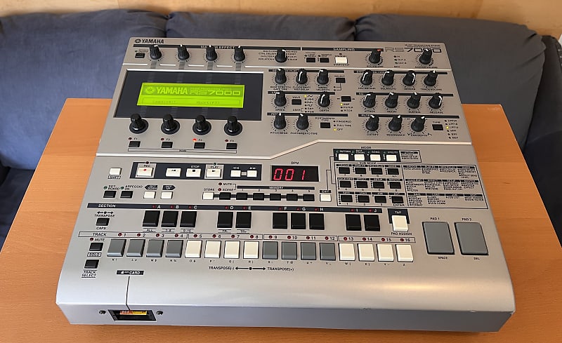 Yamaha RS7000 Groovebox/sampler with maxed-out sample memory/SCSI and gigbag image 1