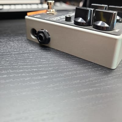Darkglass Electronics Microtubes B3K V2 CMOS Bass Overdrive - Black image 2