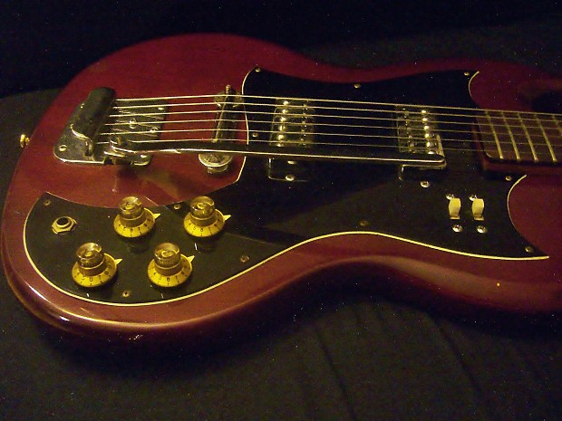 Vintage 70 s Raven Electric Guitar Matsumoku Japanese SG Style Wine Red w Vibrato