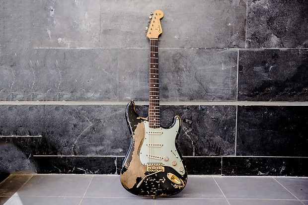 ☆Ultimate Relic Multilayer Stratocaster Fender Custom Shop 1960 Stratocaster Ultimate Relic