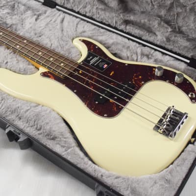 Fender American Professional II Precision Bass - Olympic White with Rosewood Fingerboard image 12