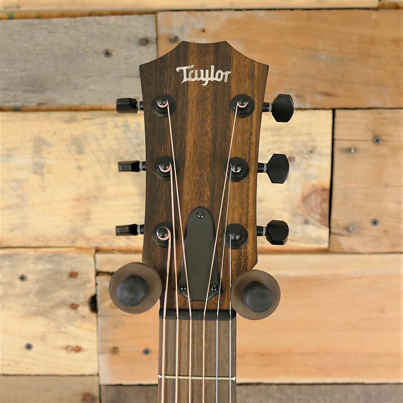 Taylor AD11e-SB American Dream Acoustic-Electric Guitar Tobacco Sunburst