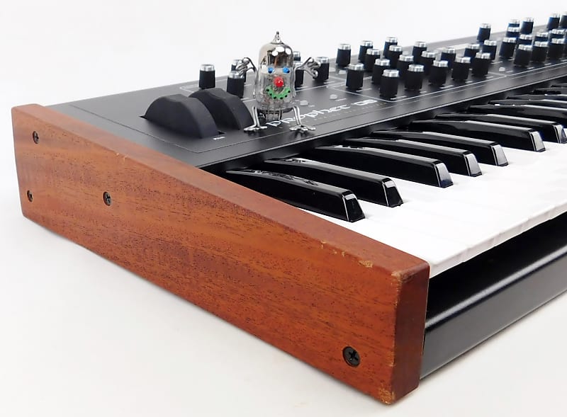DAVE SMITH (sequential) Prophet ‘08 PE Dave Smith Instruments Prophet 08 PE 61-Key 8-Voice