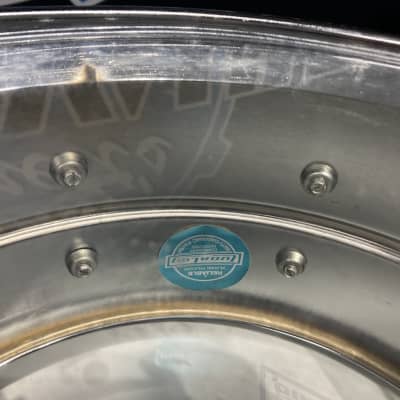 Ludwig No. 411 Super-Sensitive 6.5x14" 10-Lug Aluminum Snare Drum with Pointed Blue/Olive Badge 1976 - 1977 - Chrome-Plated image 22