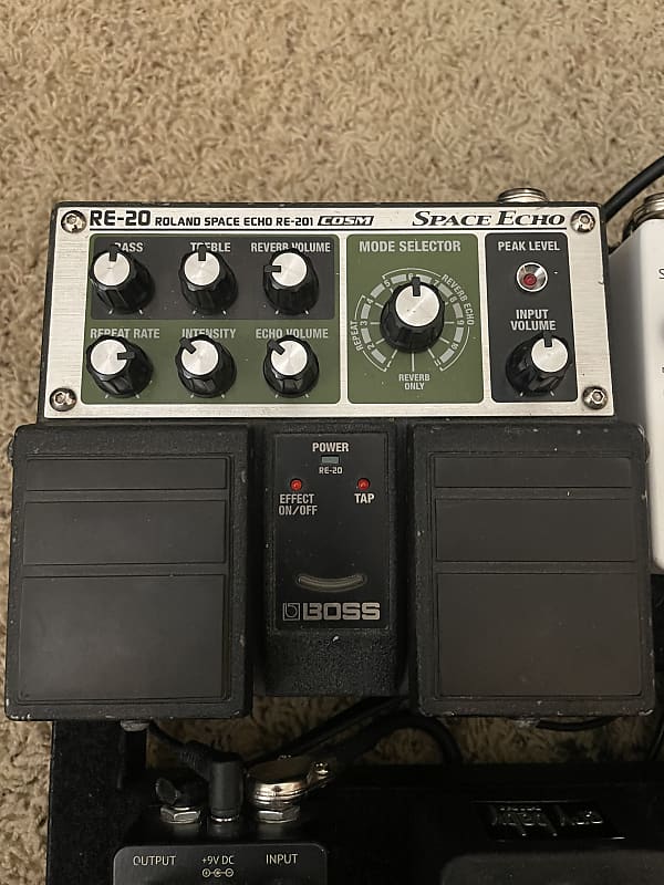 Boss RE-20 Space Echo