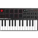 Akai MPK Mini MK3 25-Key Keyboard Controller Red (Nashville, Tennessee)