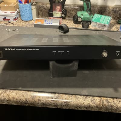 TASCAM PA-20 MKII Dual Power Amplifier RCAXLRケーブル付き タスカム