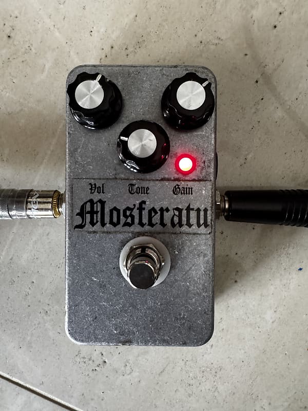 Hermida Mosferatu Distortion – Motor City Guitar