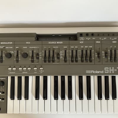 Roland SH-101 32-Key Monophonic Synthesizer 1982 - 1986 - Gray