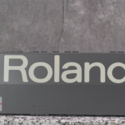 Roland JUNO-106 Programmable Polyphonic Synthesizer in Very Good condition image 12