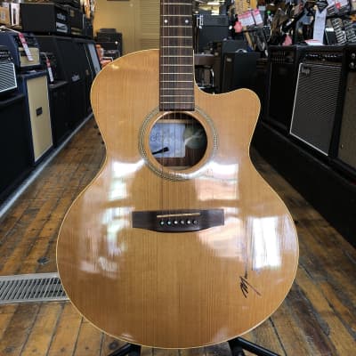 Acoustic Guitars For Sale - Used/New/Vintage | Reverb