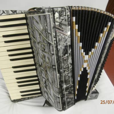 HOHNER 80 bass piano accordion 1940-1950 grey and black | Reverb