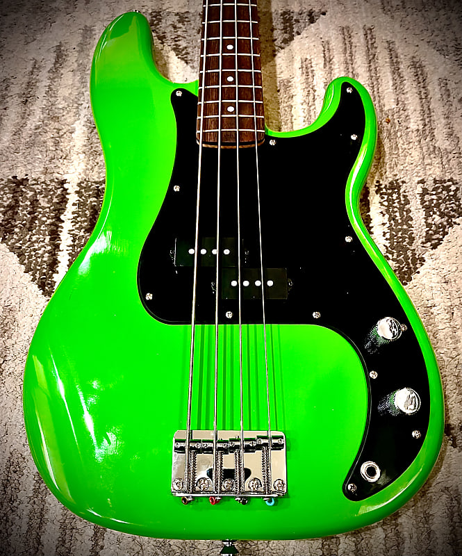 Fender Squier Limited Edition Precision Bass - 2023 - Lime Green