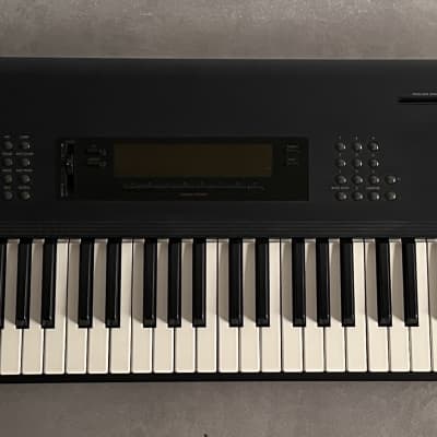 Korg M1 61-Key Synth Music Workstation 1990s - Black
