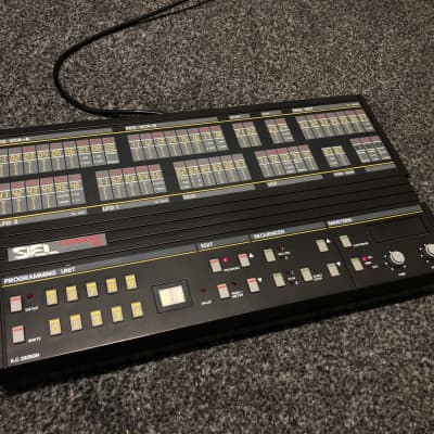 very rare Siel Expander 80 - Analog Polyphonic Synthesizer, Vintage, 1980s, Made In Italy