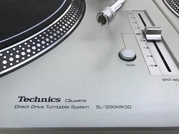 2 Technics SL-1200 MK3D & SH-EX1200 Mixer In Near-Mint Condition w/  Original Box