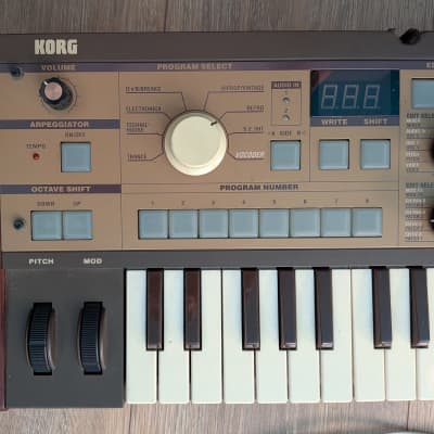 Korg MicroKORG Brown/Beige w/Vocoder Mic!