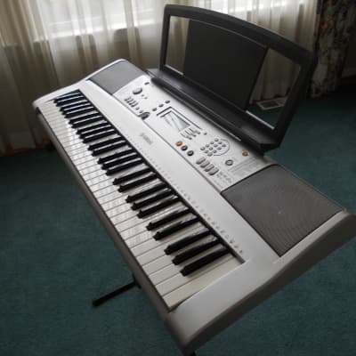 Yamaha PSR-E313 Touch Sensitive Keys 2-Track Rec Portable Yamaha PSR-E313 Touch Sensitive Keys 2-Track Rec Portable