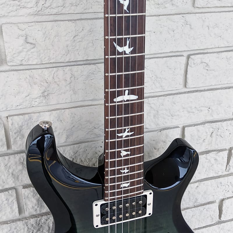 Paul Reed Smith S2 Custom 22 Electric Guitar in Moss Green Paul Reed Smith S2 Custom 22 Electric Guitar in Moss Green