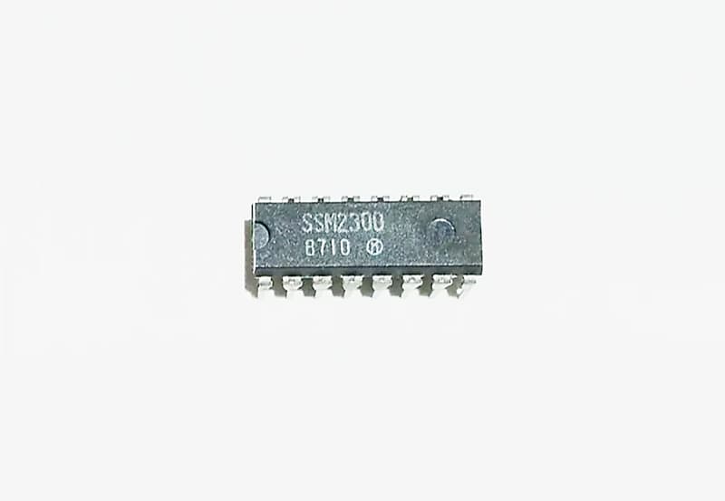 IC, SSM2300 Multiplexed Chip for Ensoniq ESQ-1 SQ-80 E-MU Oberheim Akai. image 1