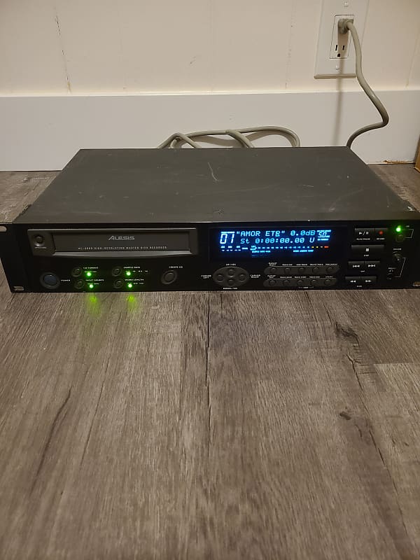 Alesis ML-9600  			
