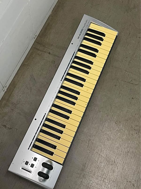 MAudio KeyRig 49Key MIDI Controller Reverb