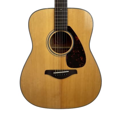 Amazon.com: Yamaha FG700S Solid Top Acoustic Guitar, Natural