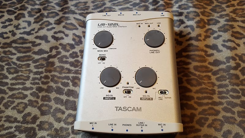 Tascam US-122L USB 2.0 Audio/MIDI Interface w/CUBASE-LE4 software