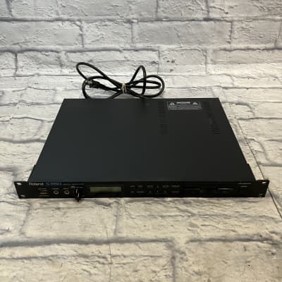 Roland S-330 Digital Synth Sampler