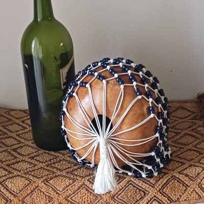 West African-style netted gourd rattle (axatse): medium-large image 2