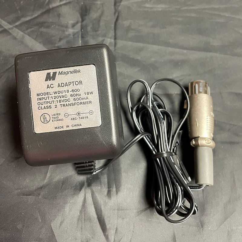 Electroacoustic piano Yamaha CP70 charger power supply image 1