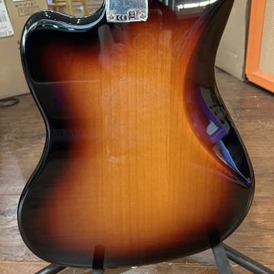 Fender Kurt Cobain Jaguar  3-Color Sunburst #MX23010489  8 lbs  11.6 oz image 11