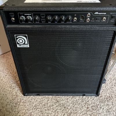 Ampeg BA-210v2 450-Watt 2x10