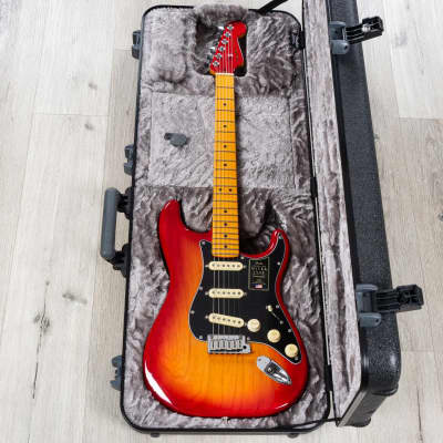 Fender Ultra Luxe Stratocaster Guitar, Maple Fretboard, Plasma Red Burst image 10