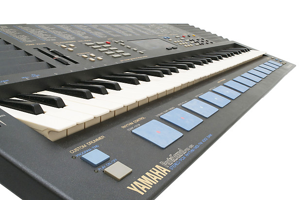 Yamaha PSS-680 PortaSound 61 Mini-Key Digital Keyboard Synthesizer