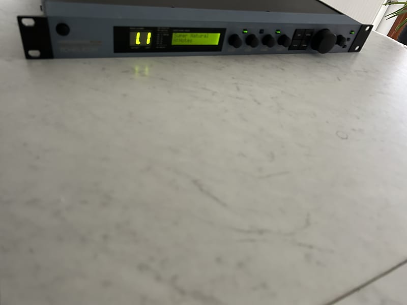 ギター TC-HELICON VOICE WORKS Plus TC Helicon VoiceWorks Plus Vocal Harmonizer / Multi-Effect