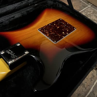 Customized Squier Classic Vibe '60s Stratocaster 2019 - Present - 3-Color Sunburst - S1 Switch, Fender Noiseless Pickups, Locking Tuners image 6