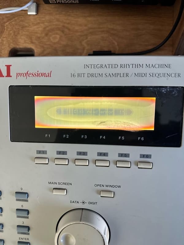 Akai MPC2000 MIDI Production Center | Reverb