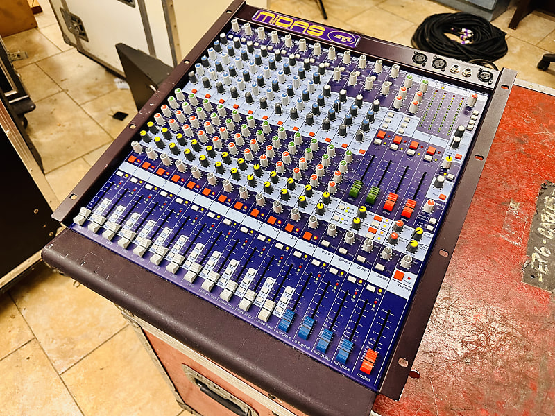 Midas Venice 160 Audio Mixer w/Rack Kit - Tested and Working Midas Venice 160 Audio Mixer w/Rack Kit - Tested and Working