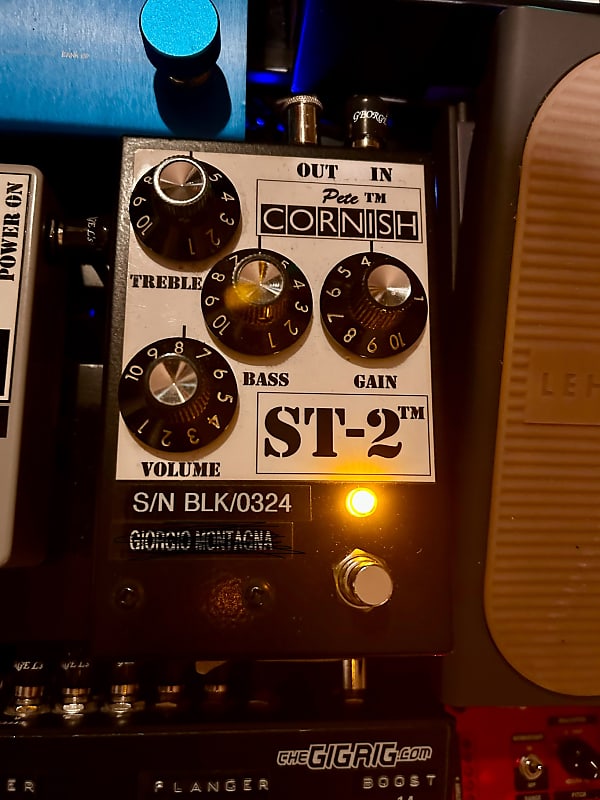 Pete Cornish ST-2 Battery-Free Boost | Reverb