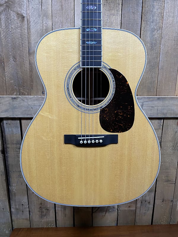 Martin J-40 Jumbo Acoustic Guitar - Natural | Reverb