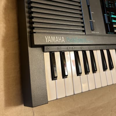 Yamaha Portasound VSS-100 Keyboard synth Sampler Sample 1980s - Black Anthracite Excellent condition in Original Box image 3