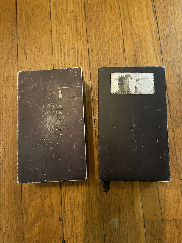 Two vintage Countryman Type 85 Compact Active DI Boxes | Reverb UK