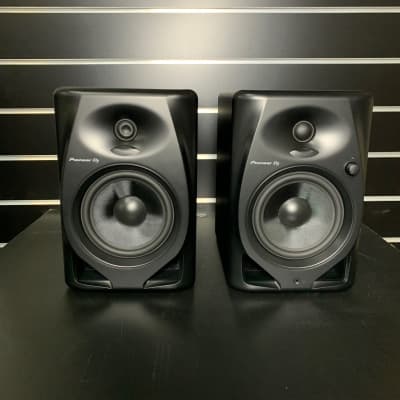 Pioneer DJ DM-50D 5-Inch Active Powered Studio Monitor Speaker