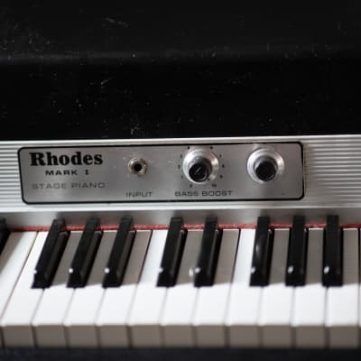 Rhodes Mark I Stage 73-Key Electric Piano 1975 - 1979 - Black Rounded Top image 3
