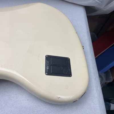 Fender Deluxe Active Jazz Bass V 5-string J-Bass 2020 - Olympic White / Pau Ferro fingerboard image 21