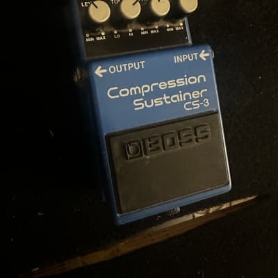 BOSS CS-3 日本製 布袋寅泰 BOSS コンプレッサー CS-2とCS-1、CS−3との違い