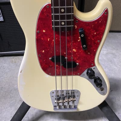1966 Fender Mustang Bass - Arctic White image 3